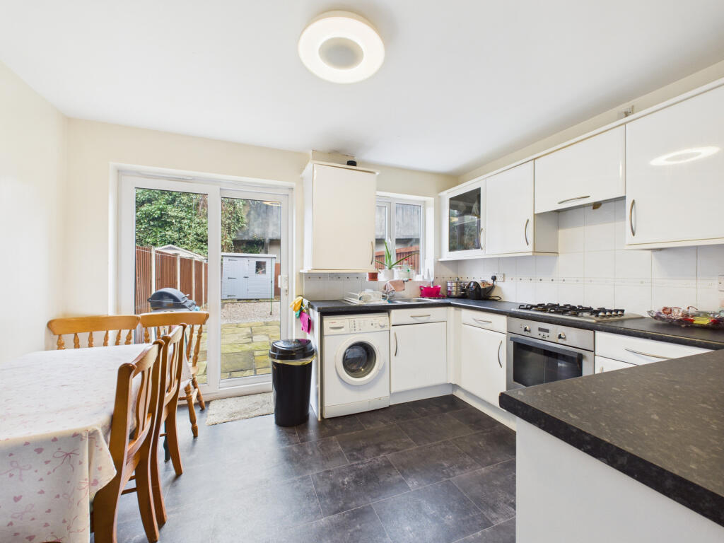 Royal Drive,  Fulwood, PR2 photo 4