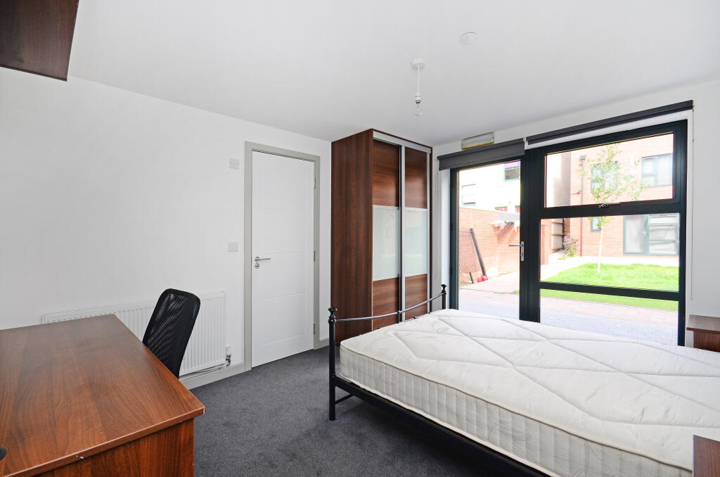 House in Sheffield - View 4