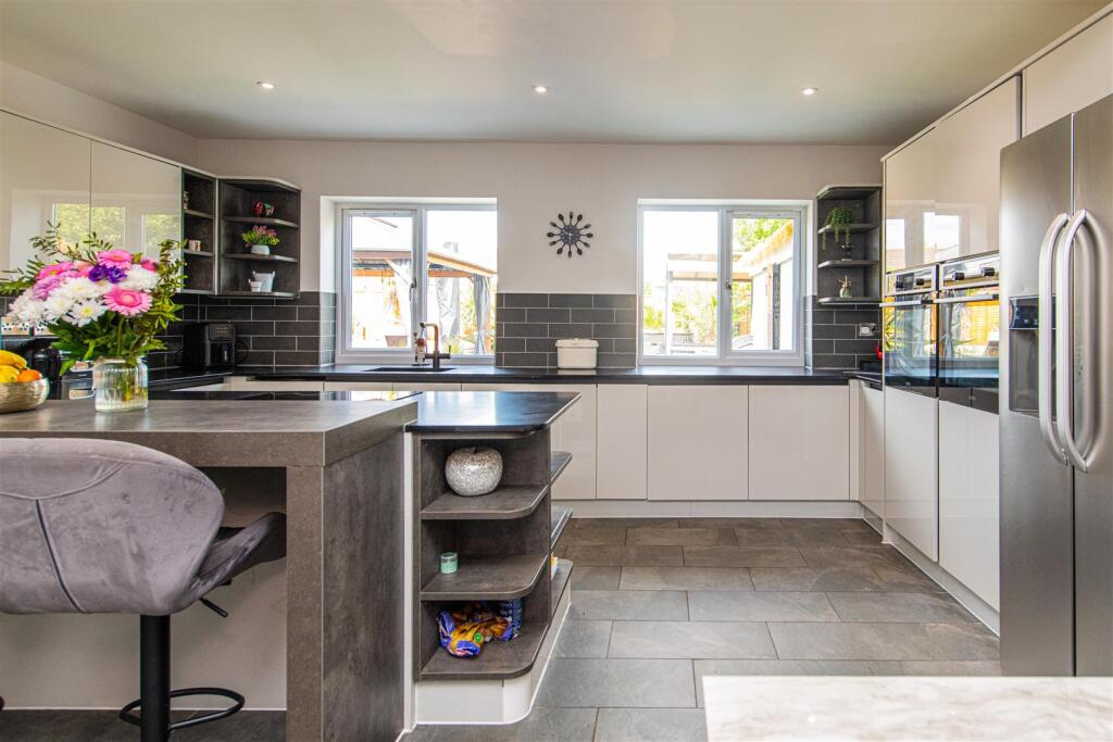 House in Kettering, Leisure Village - View 5
