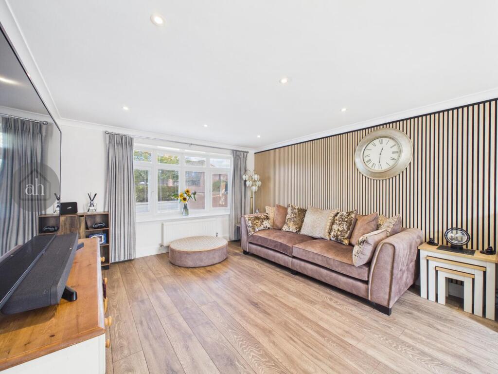 House in Ipswich - View 5