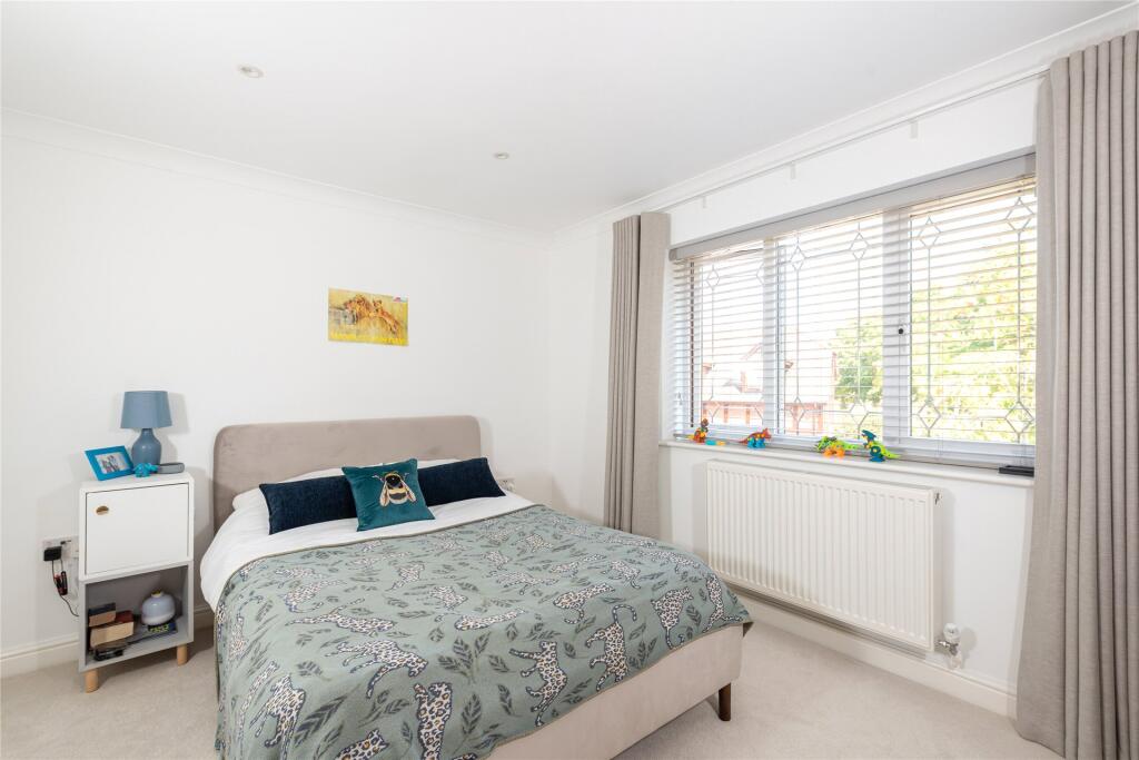 House in Milton Keynes, Shenley Church End - View 4