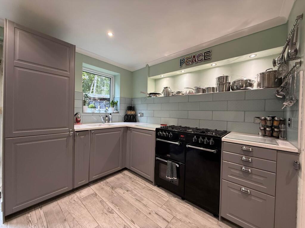 House in London - View 5