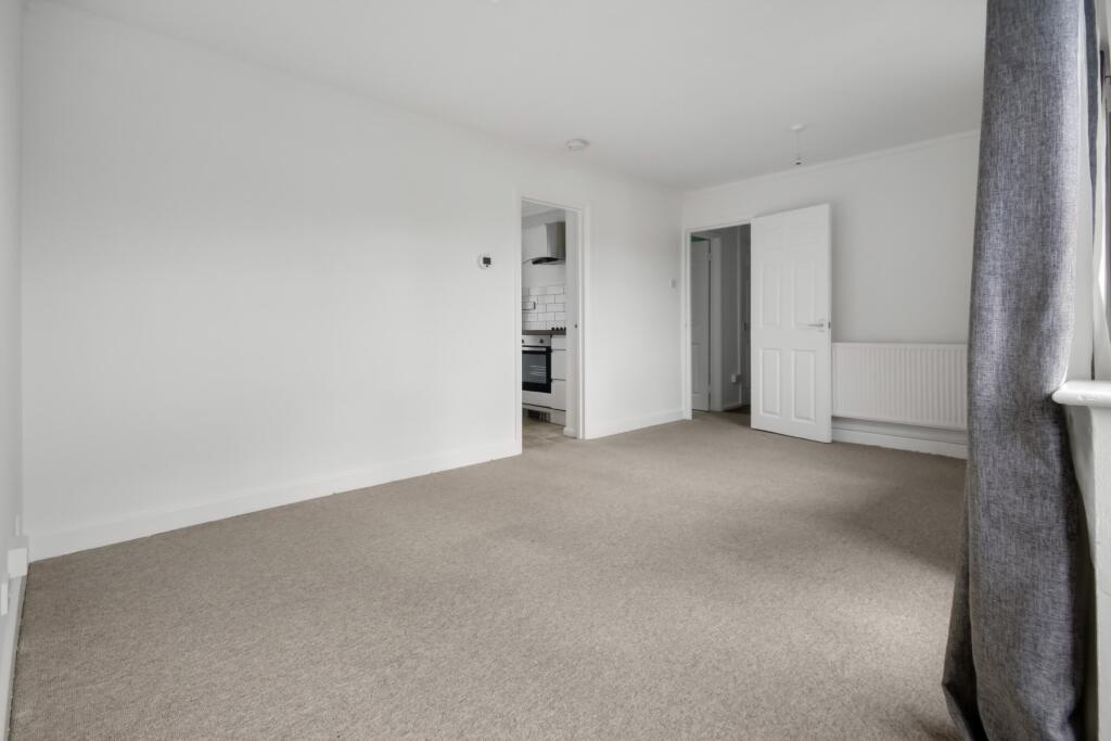 Hawkswood House, Bracknell photo 5