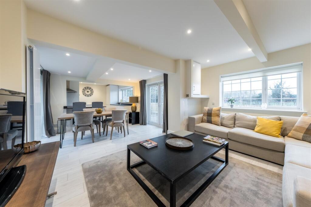 House in Mickle Trafford, Plemstall - View 4