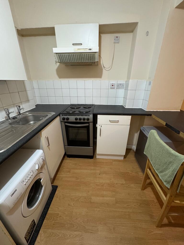 Studio flat for rent