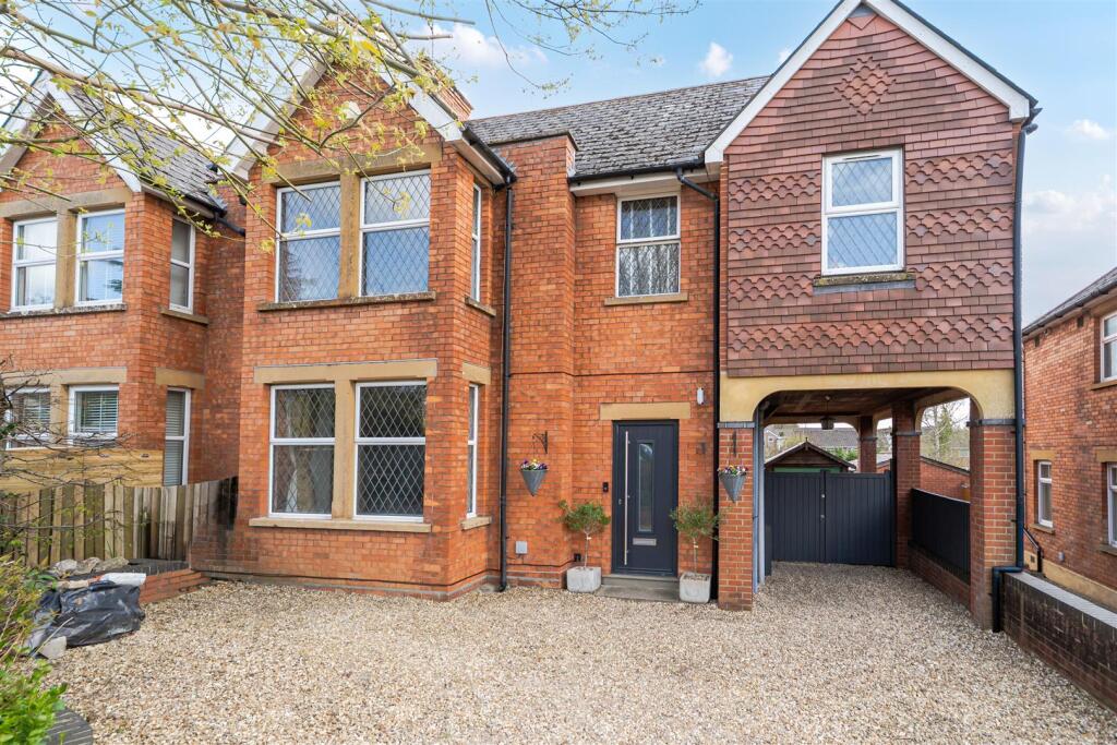 Additional image 11 of Grove Avenue, Yeovil