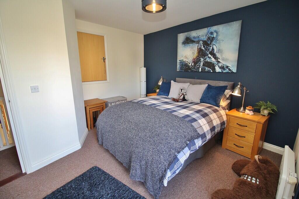 House in Portsmouth - More