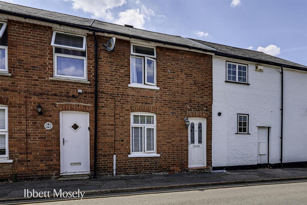 Main image of property: Chart Lane, Brasted