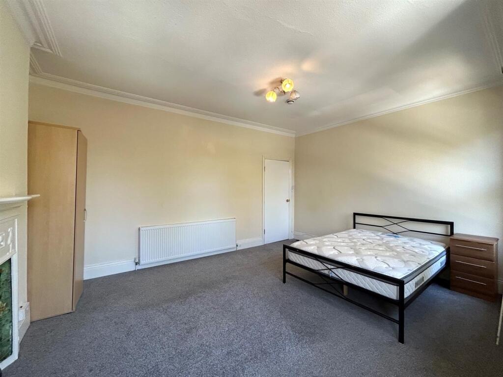 House in London - View 5