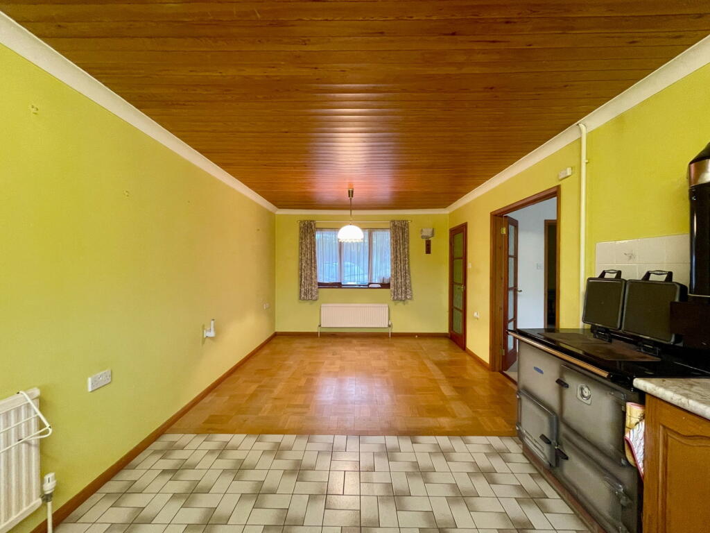 House in Ipswich - View 5