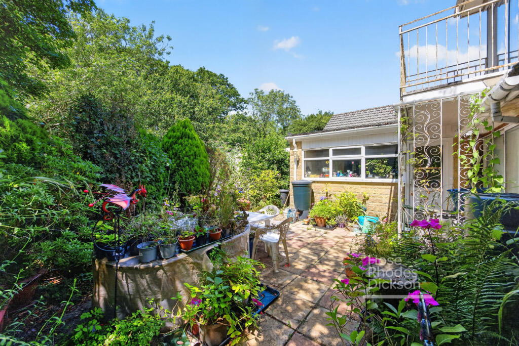 House in Seaview, Nettlestone - View 4