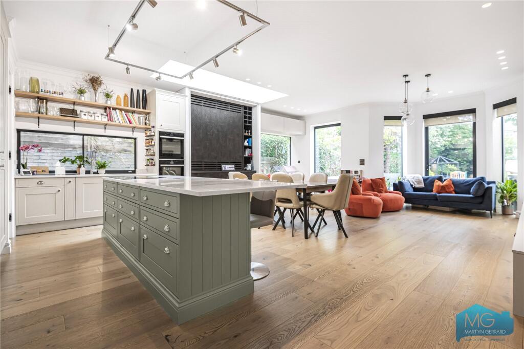 Main image of property: Windsor Road, Finchley, London, N3