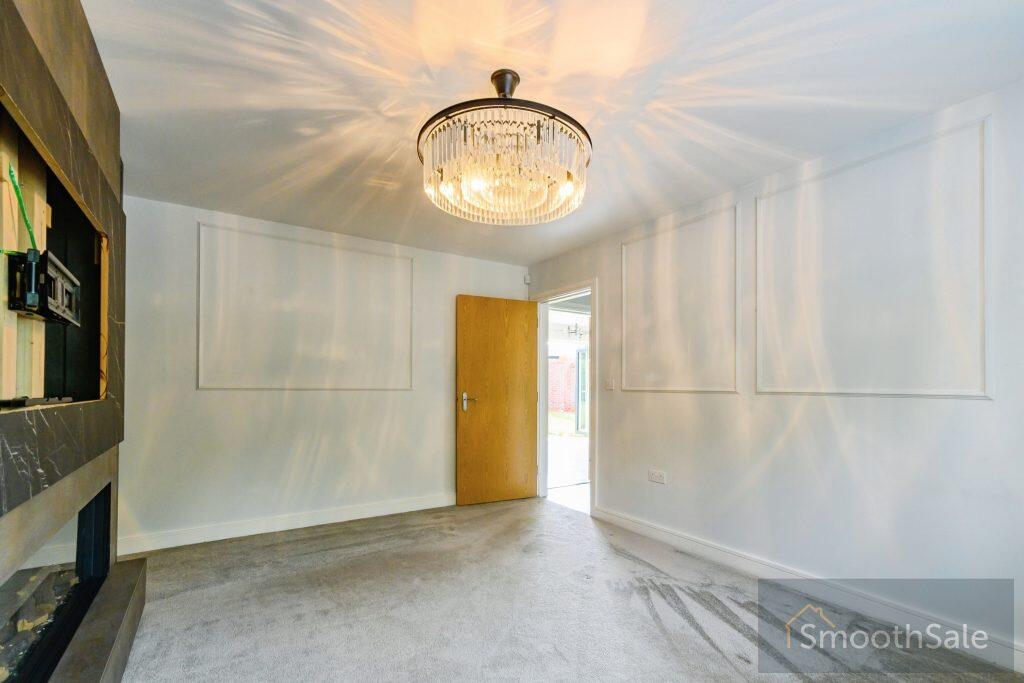 House in Bolton, Hart Common, Westhoughton - View 4