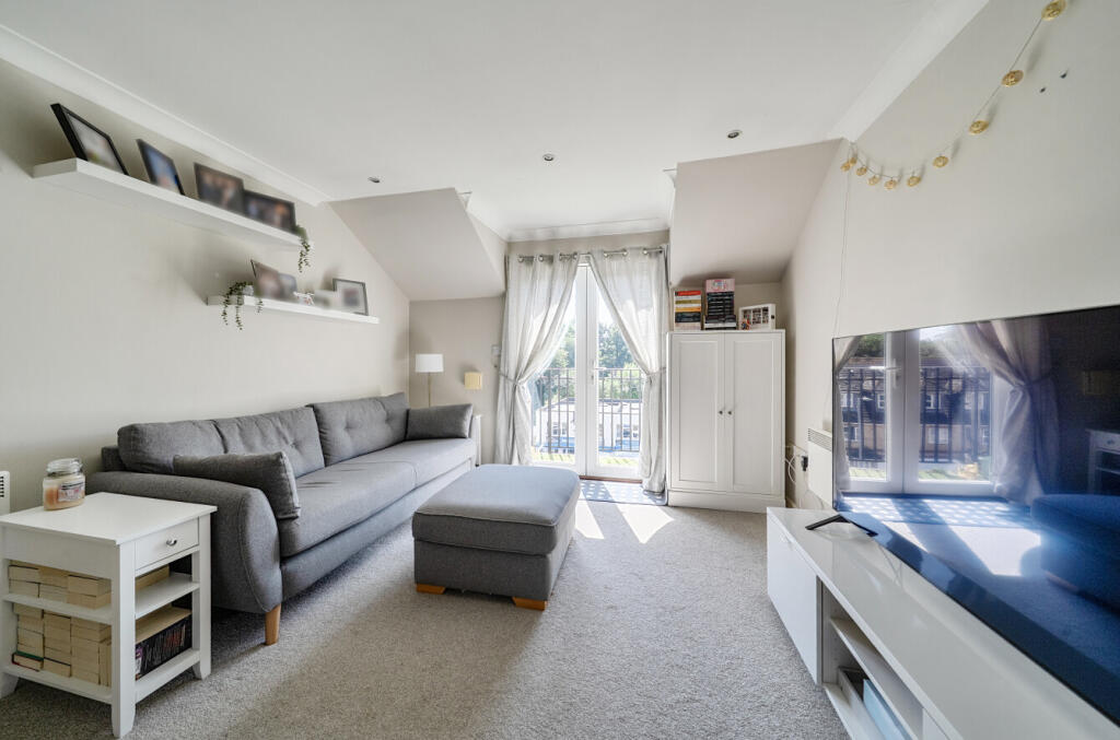 Apartment in Bracknell - More