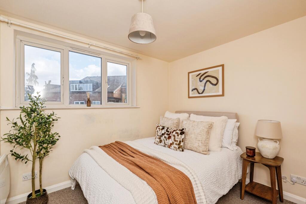 Main image of property: Marshall Parade, Coldharbour Road, Woking, Surrey, GU22