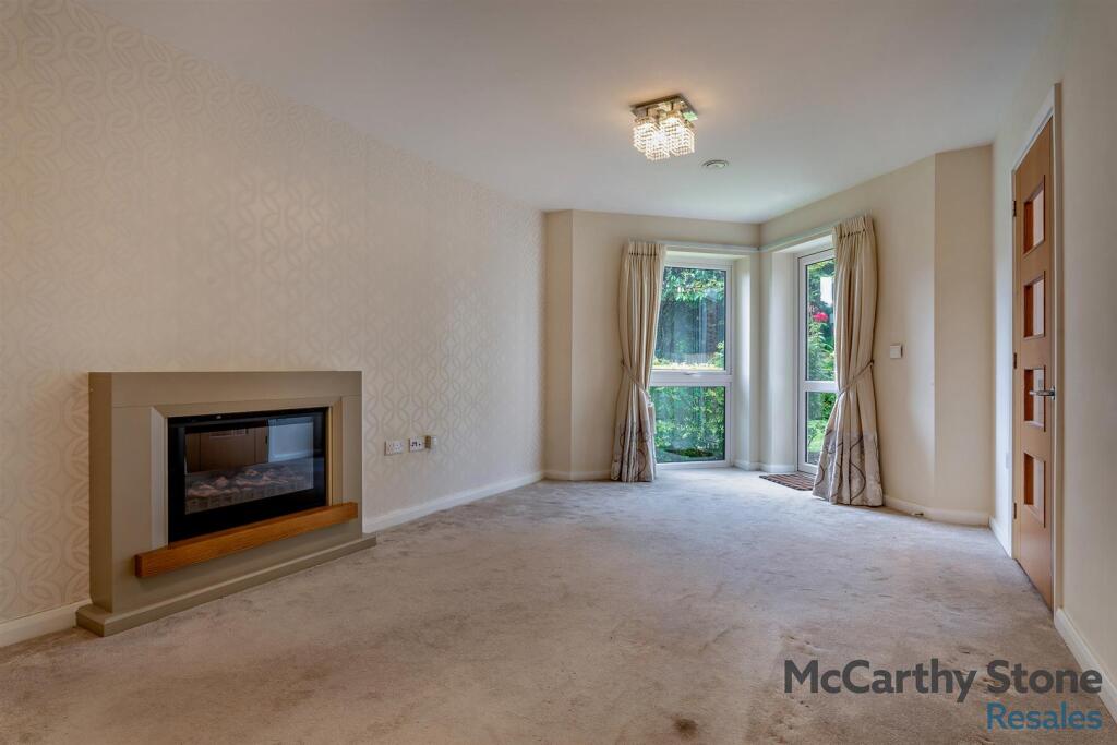 Beckside Gardens, Westgate, Guisborough photo 5
