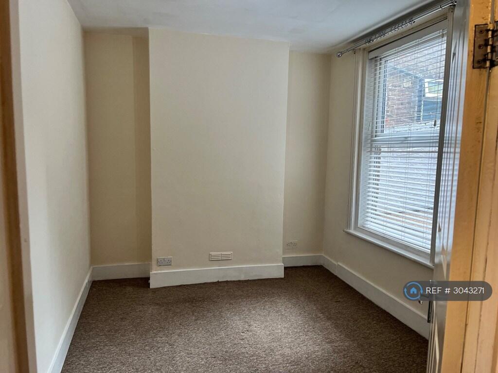 Shanklin Road, Brighton, BN2 photo 4