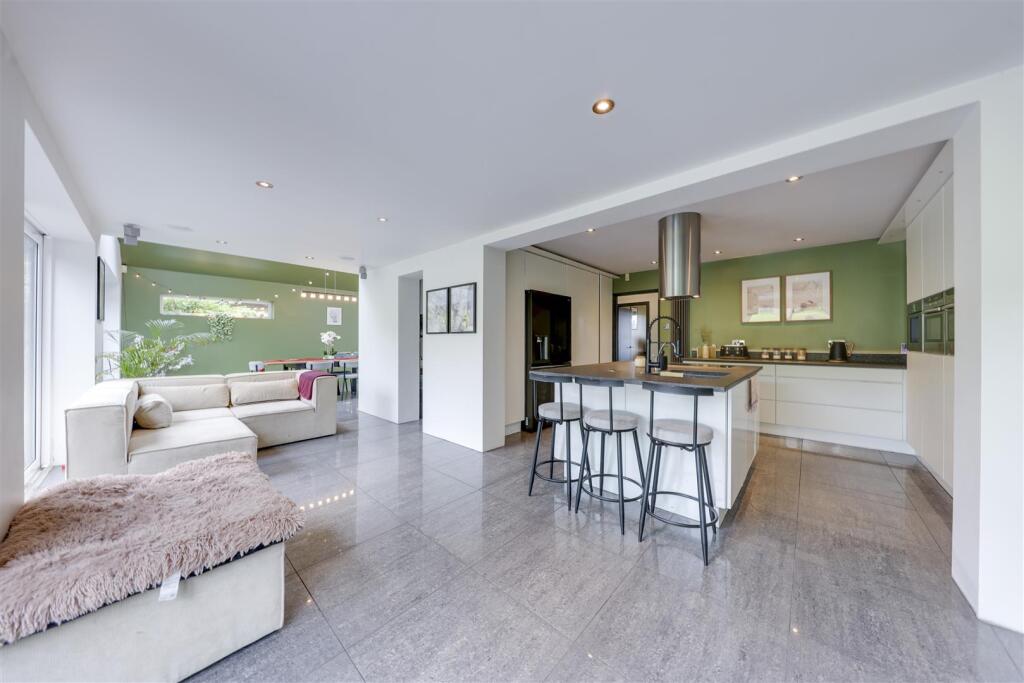 House in Rossendale, Height End - View 2