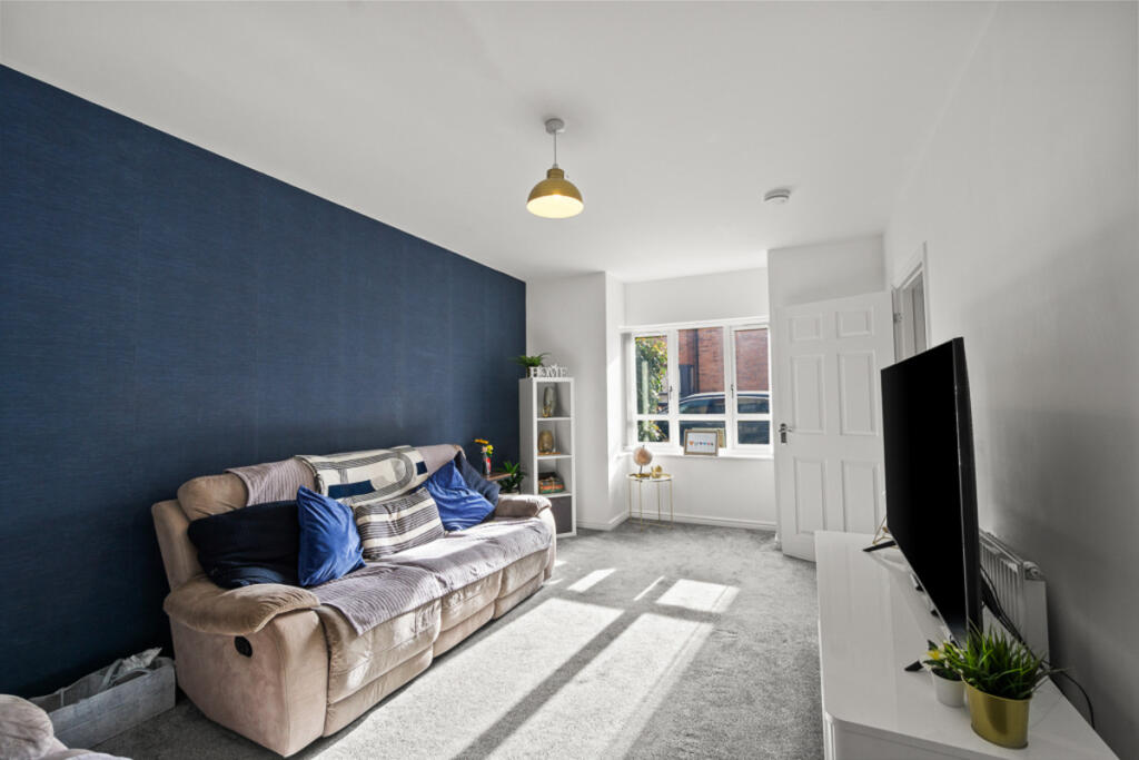 Peregrine Drive, Telford, TF4 photo 3