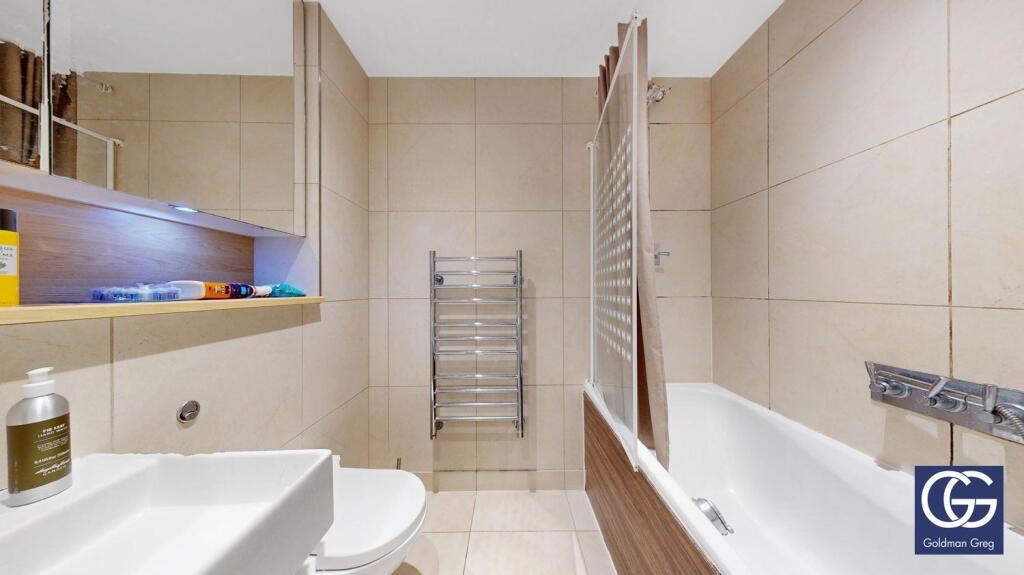 Apartment in London - View 3