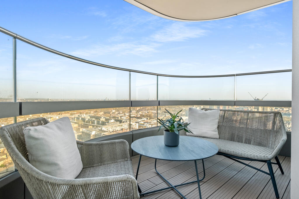 Main image of property: Canaletto Tower, 257 City Road, Angel EC1V 1AF