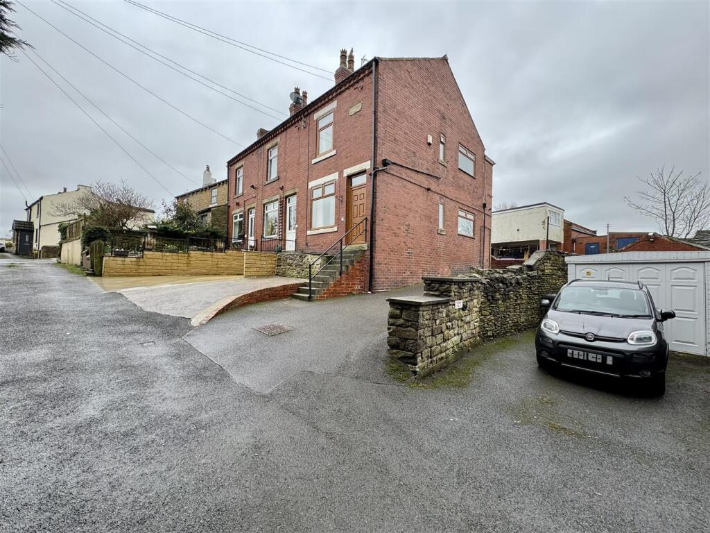 Main image of property: New Road, Middlestown, Wakefield, WF4 4NS
