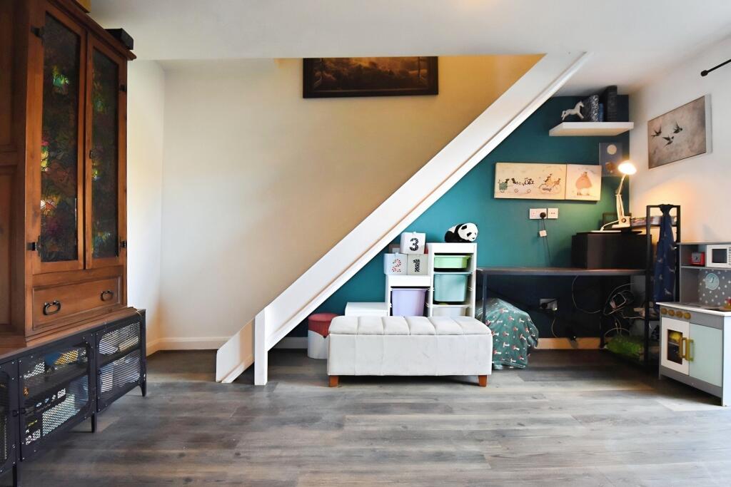 House in Southampton - View 5