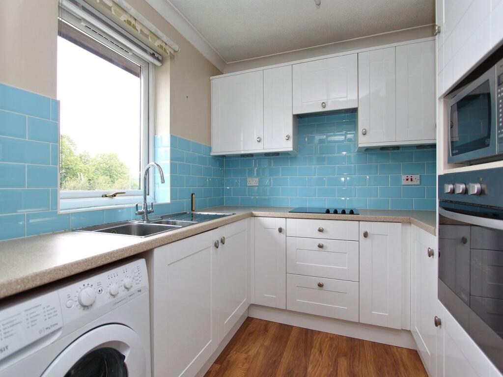 Midland Way, Thornbury, BS35 photo 5