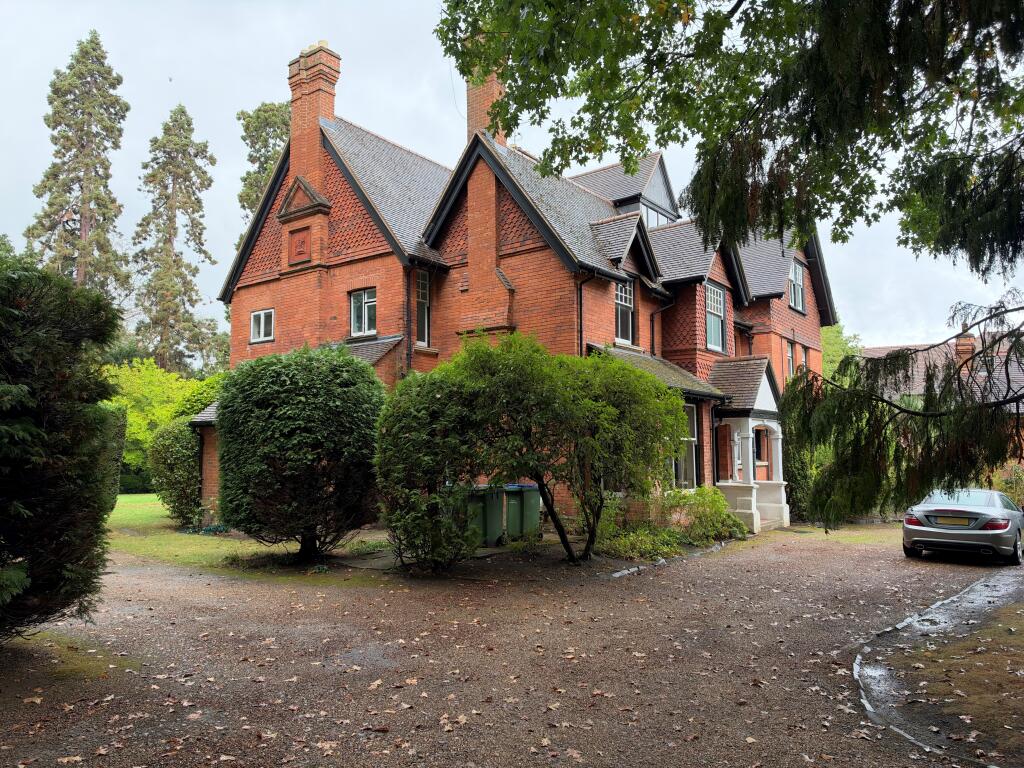 Main image of property: Penlee, Cavendish Road, Weybridge, Surrey