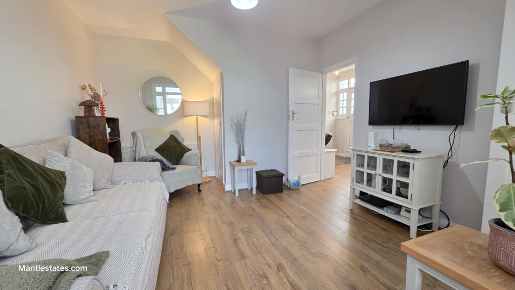 Main image of property: Derwent Avenue, East Barnet EN4