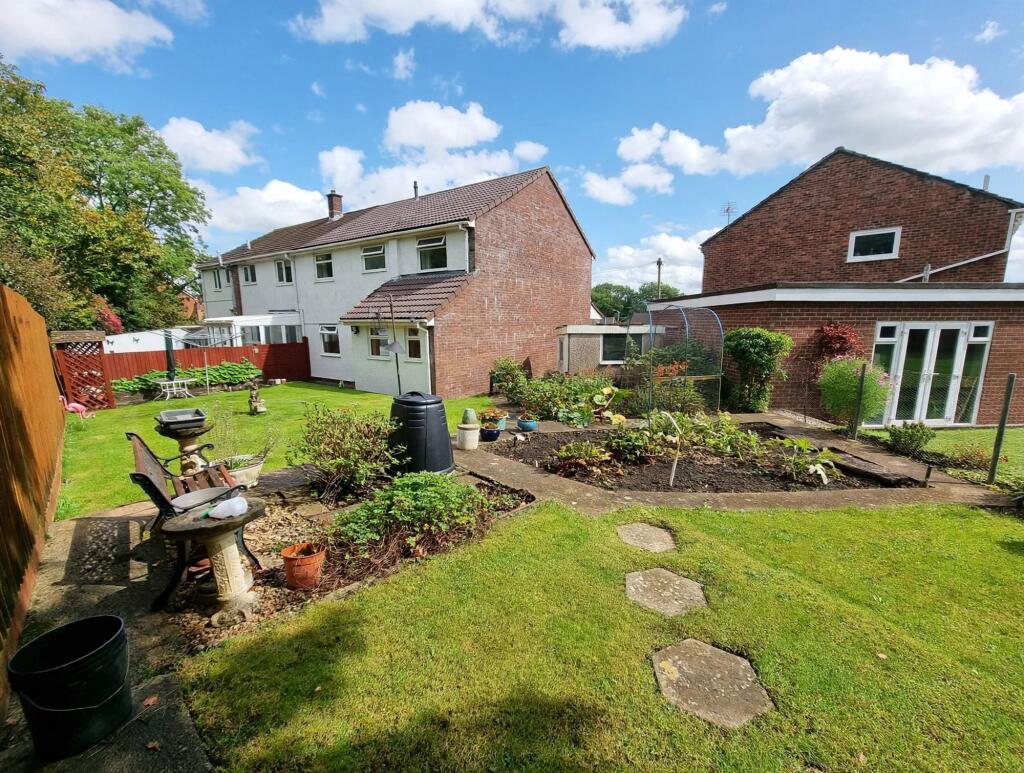 House in Laleston - View 2