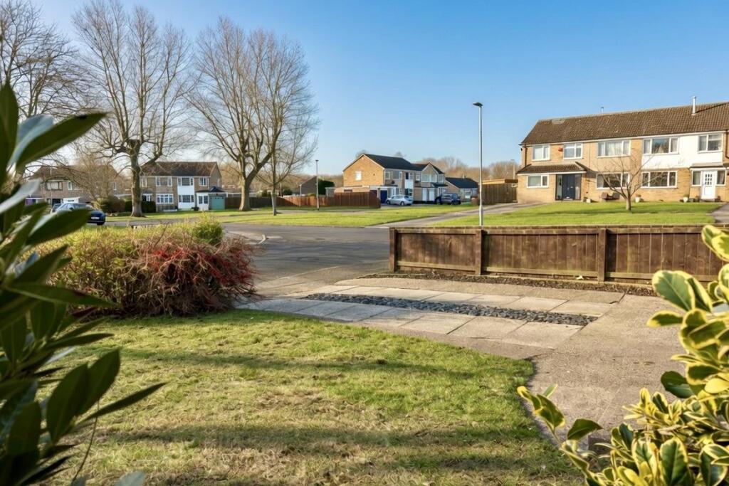 Colburn Avenue, Newton Aycliffe, DL5 7HX photo 3