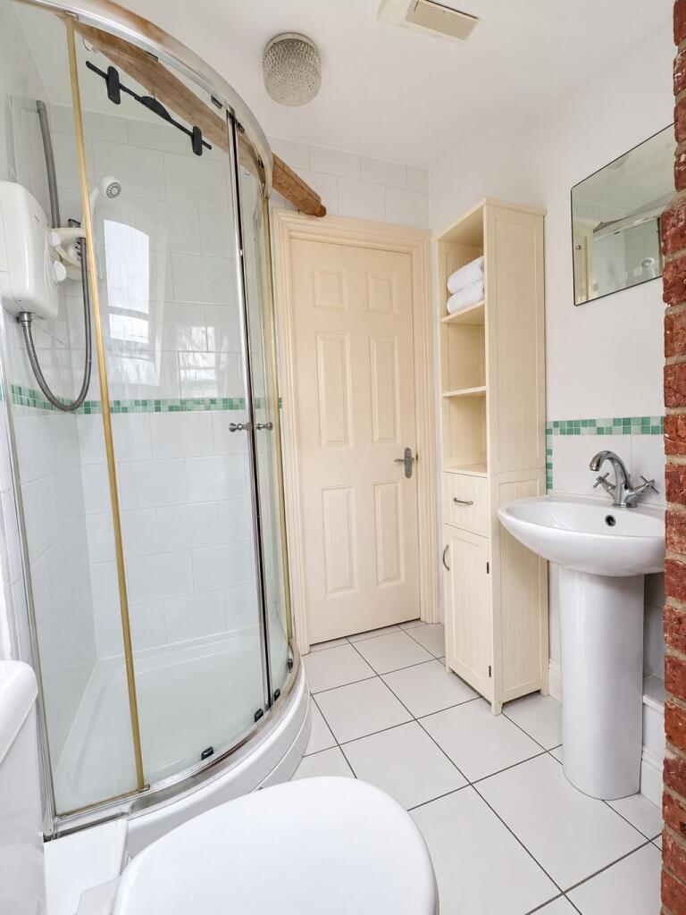 16, Glen Road, Bournemouth photo 3