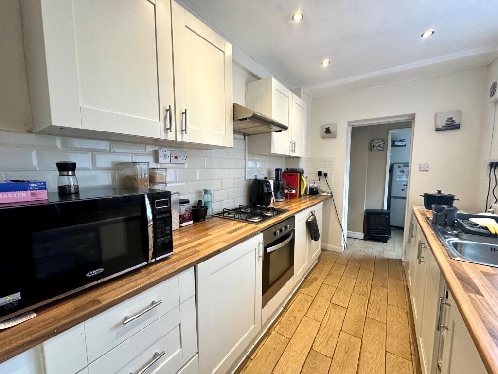 House in Walsall, West Midlands - More