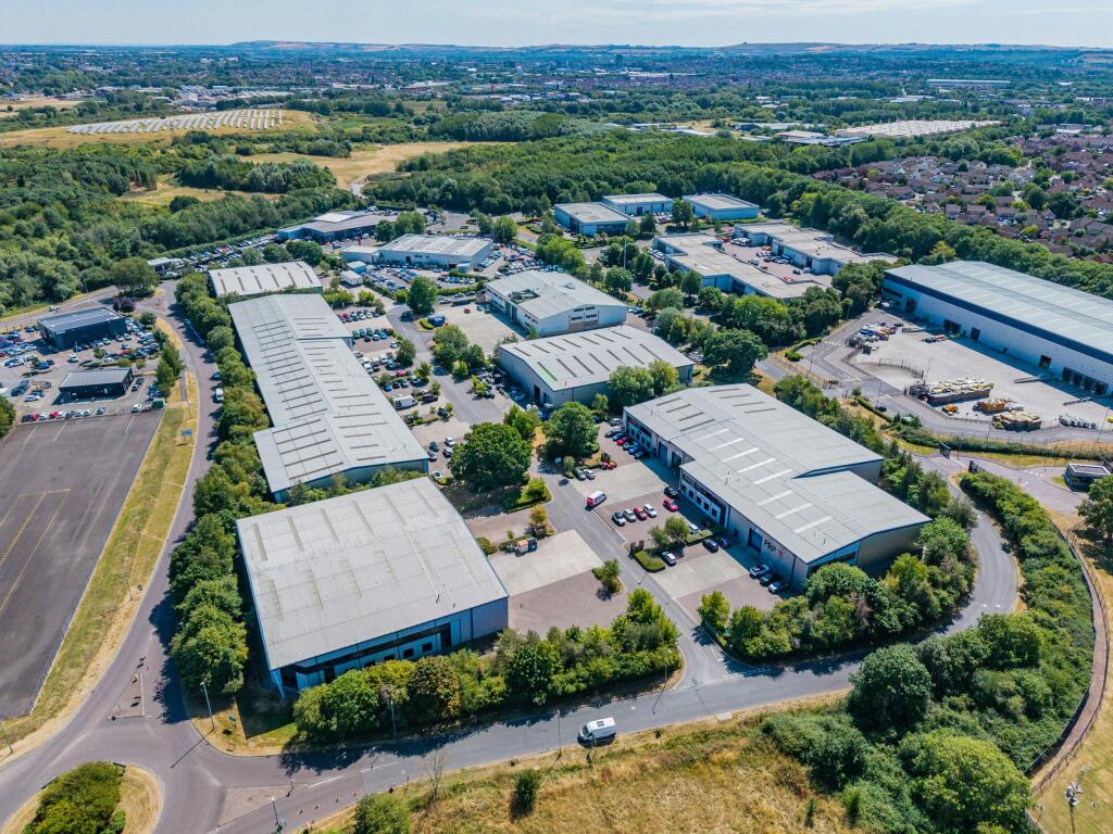 Unit-1-Westerngate-Ind.-Est.,-Swindon-91.jpg