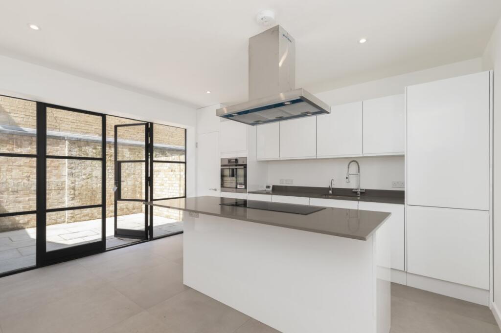 Main image of property: Rectory Gardens, Sw4