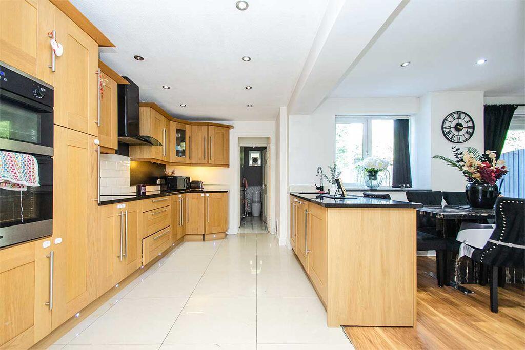 House in South Staffordshire, Great Wyrley - View 4