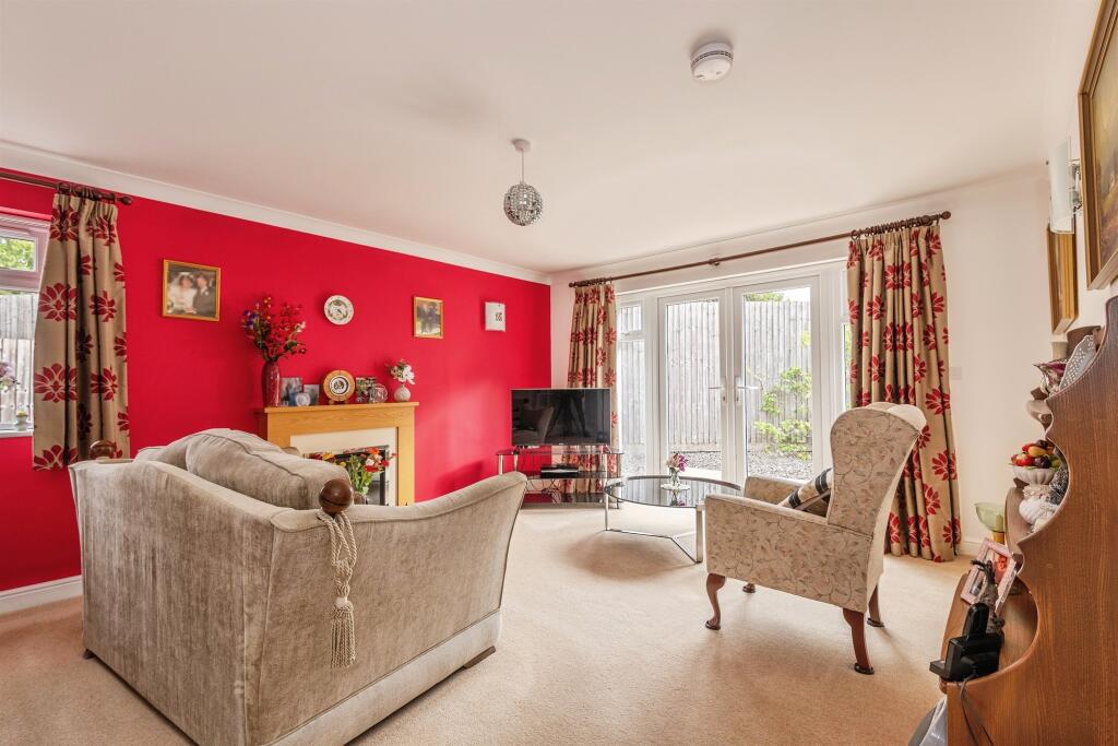 House in Taunton - View 5