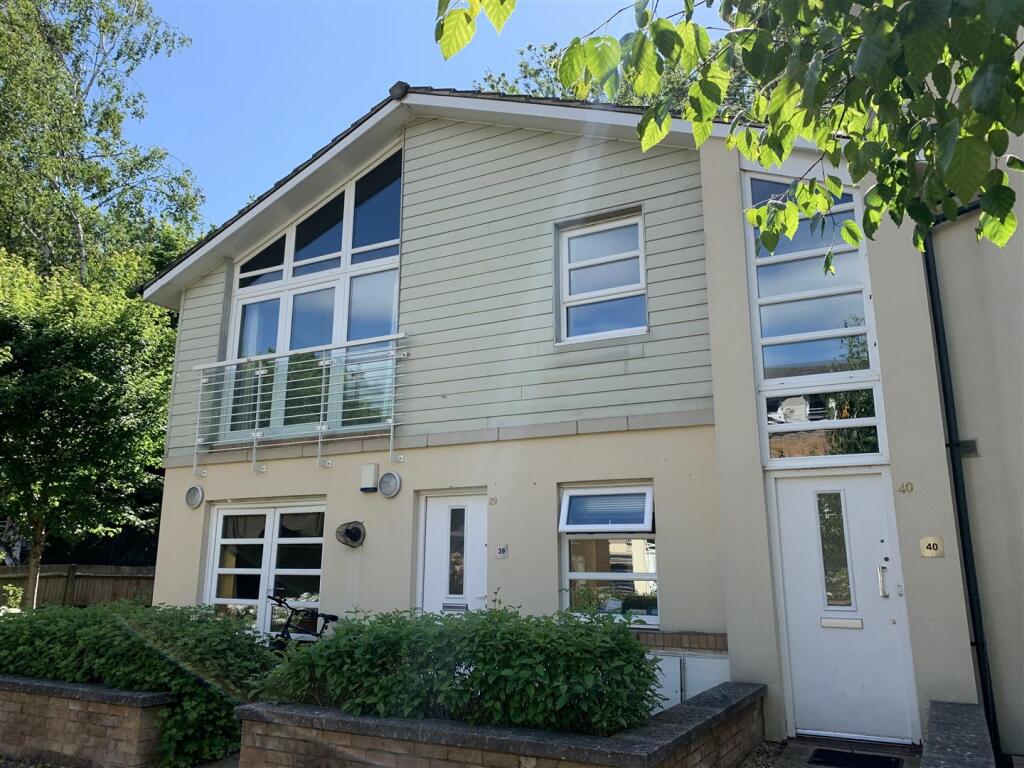 Main image of property: The Quadrant, Rickmansworth, Hertfordshire