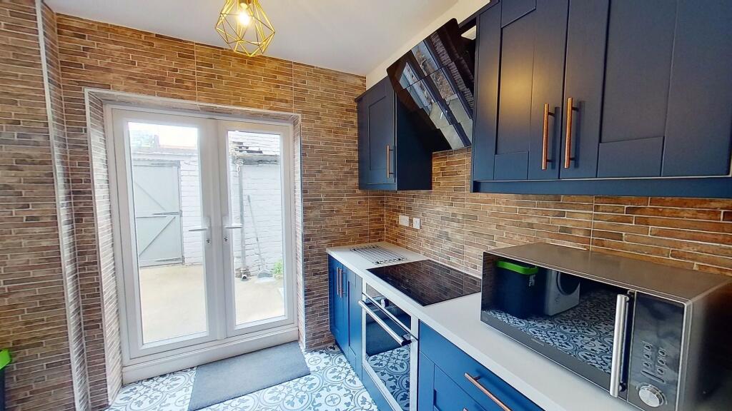House in Nottingham, Radford - View 5