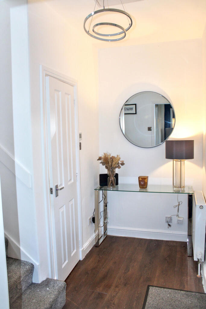 House in Falkirk, Clackmannanshire - More