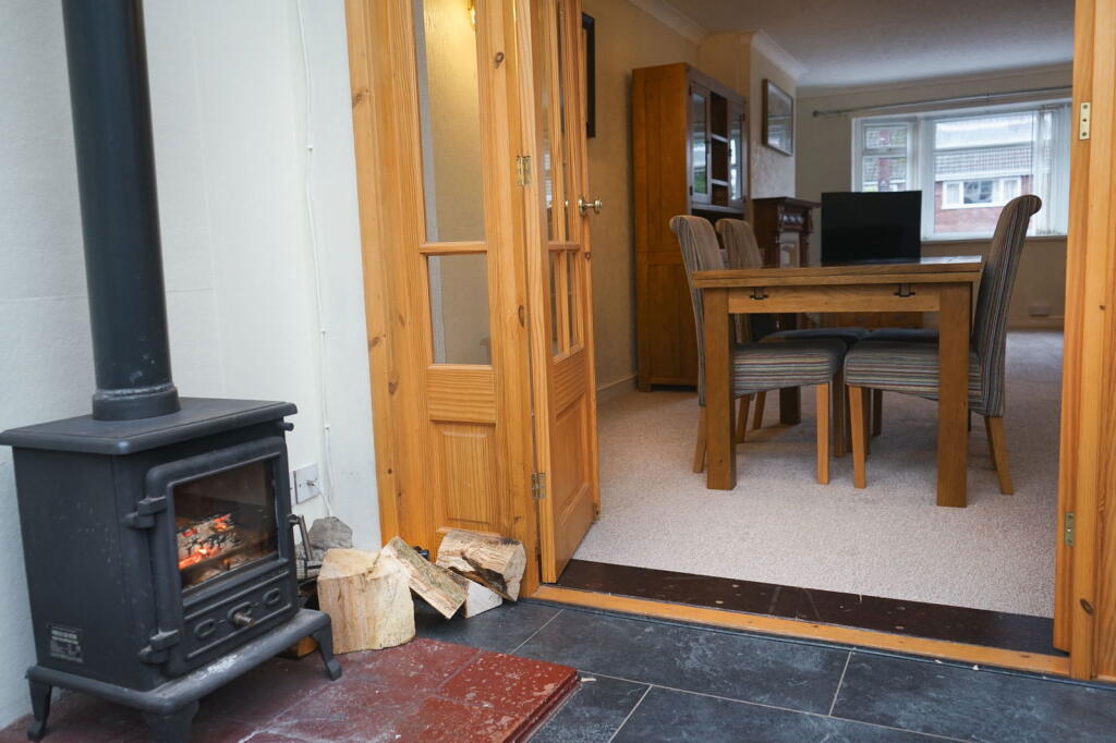 Additional image 6 of FIVE-bedroom semi-detached with self-contained ONE-bedroom annexe, Birchfield Close, Halesowen, B63 4LJ