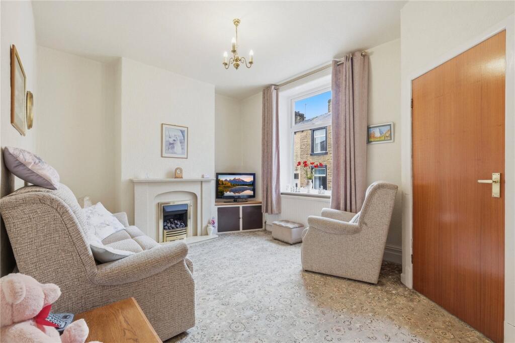 House in Pendle, Lidgett, Colne - View 2