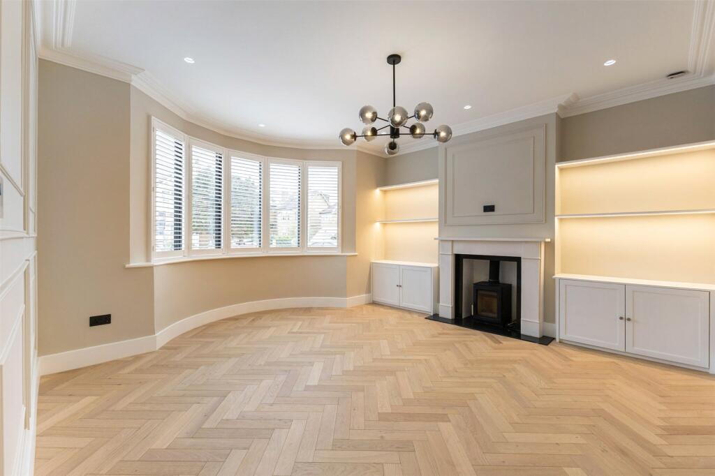House in Twickenham - View 5
