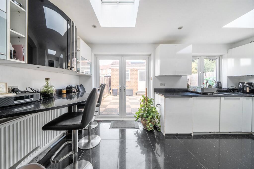 House in Southall - View 3