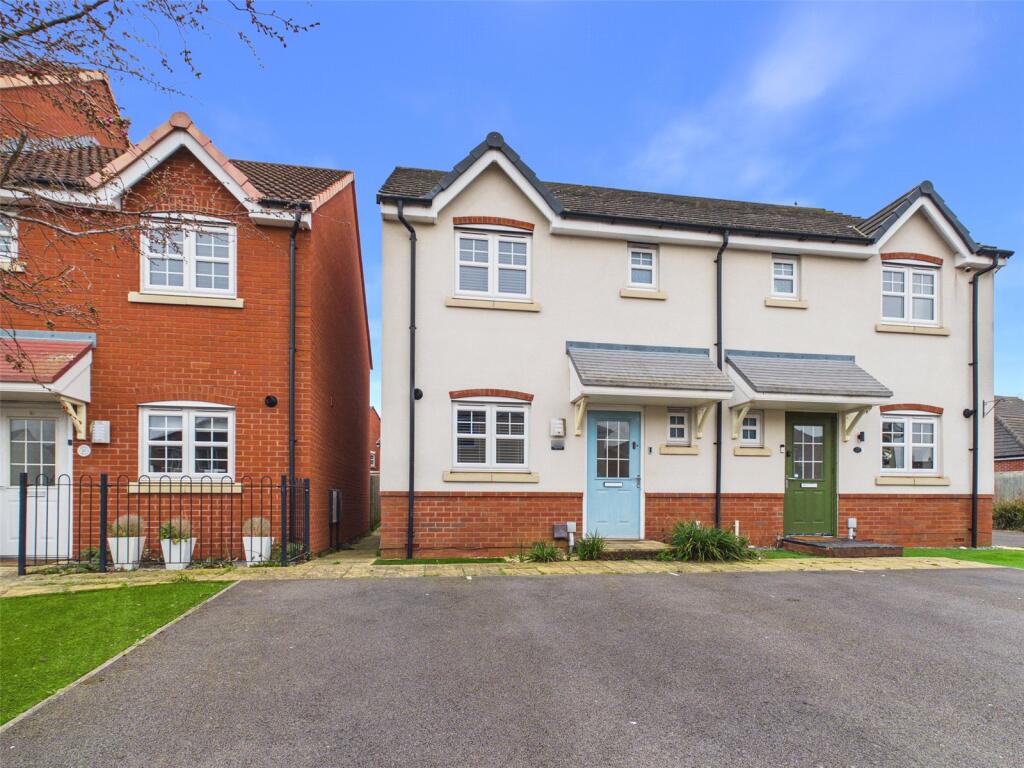 Main image of property: Fauld Drive Kingsway, Quedgeley, Gloucester, Gloucestershire, GL2