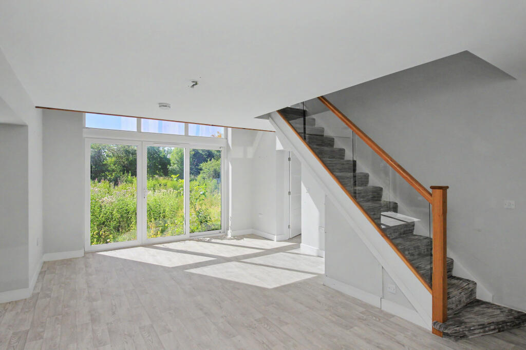 House in Doncaster - View 4