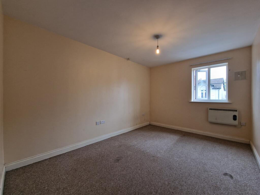 Apartment in Wolverhampton - More