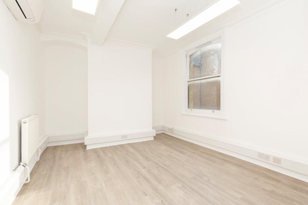 353355 Goswell Road   14.jpg