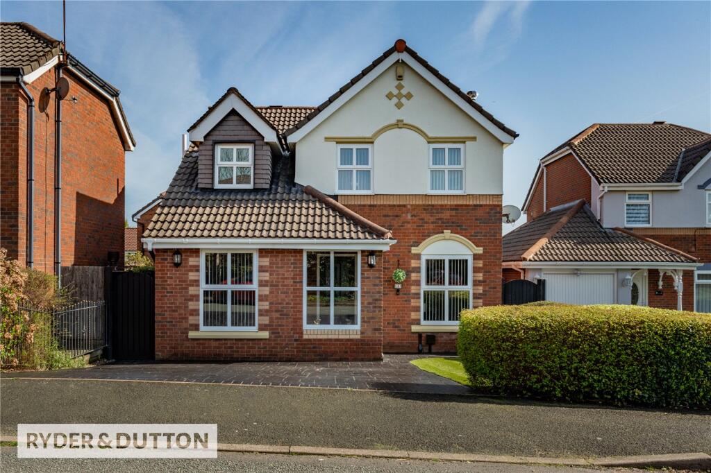3-bed detached on Cinnabar Drive, Middleton, Manchester, M24, £330,000